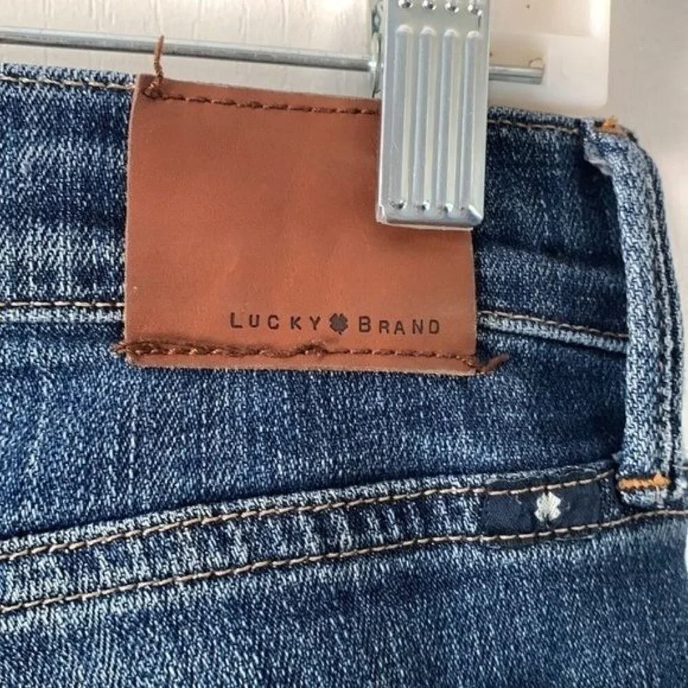 Lucky Brand Sweetn Straight Womens Jeans Size 0/25 Medium Wash Denim
